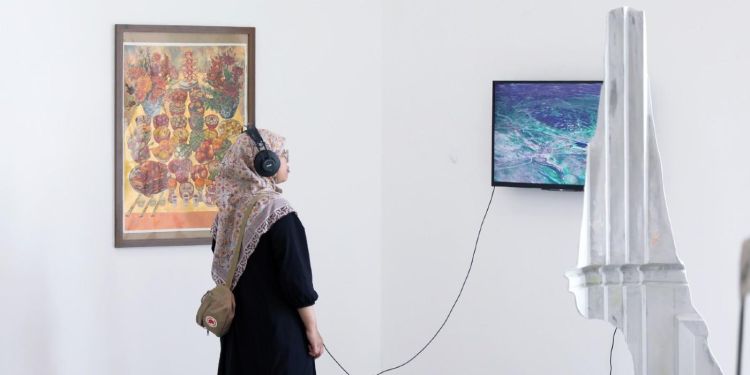 Practice holds Discovery: showcasing PhD practice-led research from the University of Leeds