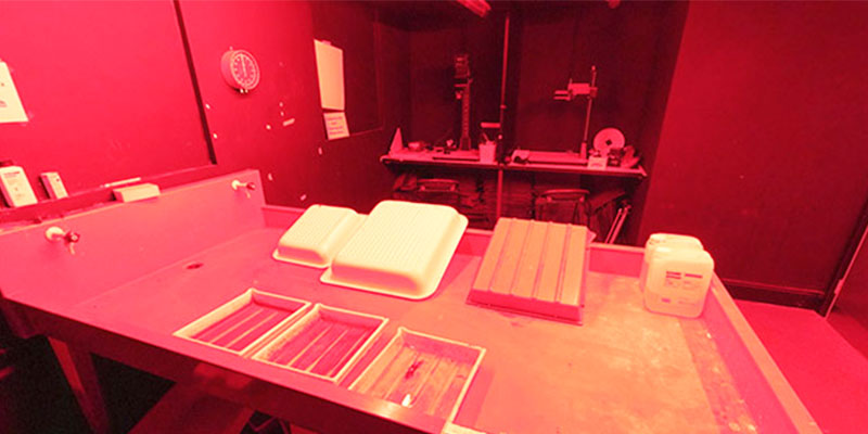 Photographic darkroom