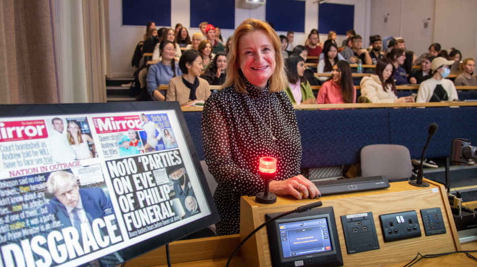 Mirror editor and alumna Alison Phillips returns to Leeds to speak to journalism students