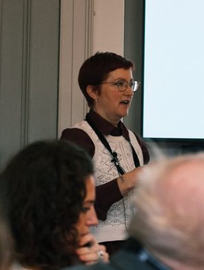 Paula Sweeney presenting at the Human-AI workshop