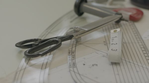 Garment Pattern Cutting: Fundamental Techniques