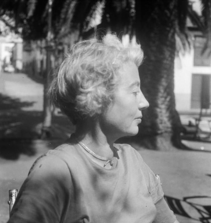 Photo of Eileen Agar.
