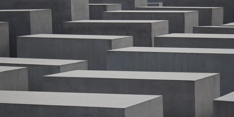 The Holocaust Memorial on the German Research page