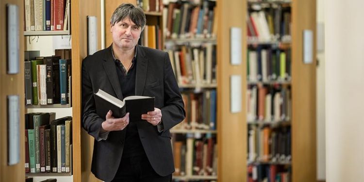 Professor Simon Armitage partners with Florence Pugh for charity single