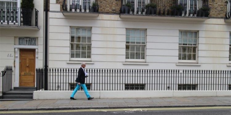 A London-based plutocrats walks in one of the city's wealthiest neighbourhoods