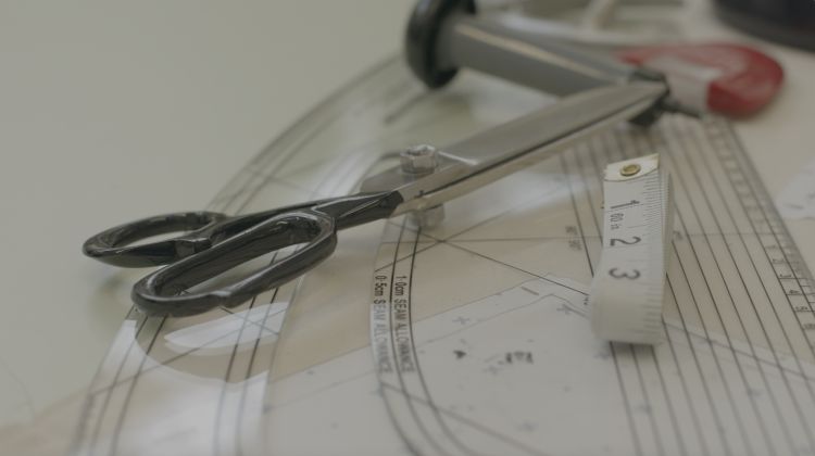 Garment Pattern Cutting: Fundamental Techniques